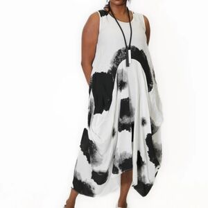 Patrizia Luca Black and White Art To Wear Lagenlook Avantgarde Swirl Dress Sz L